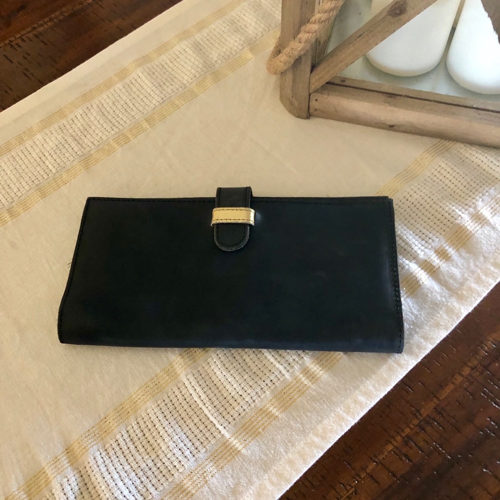 Sseko Travel Wallet